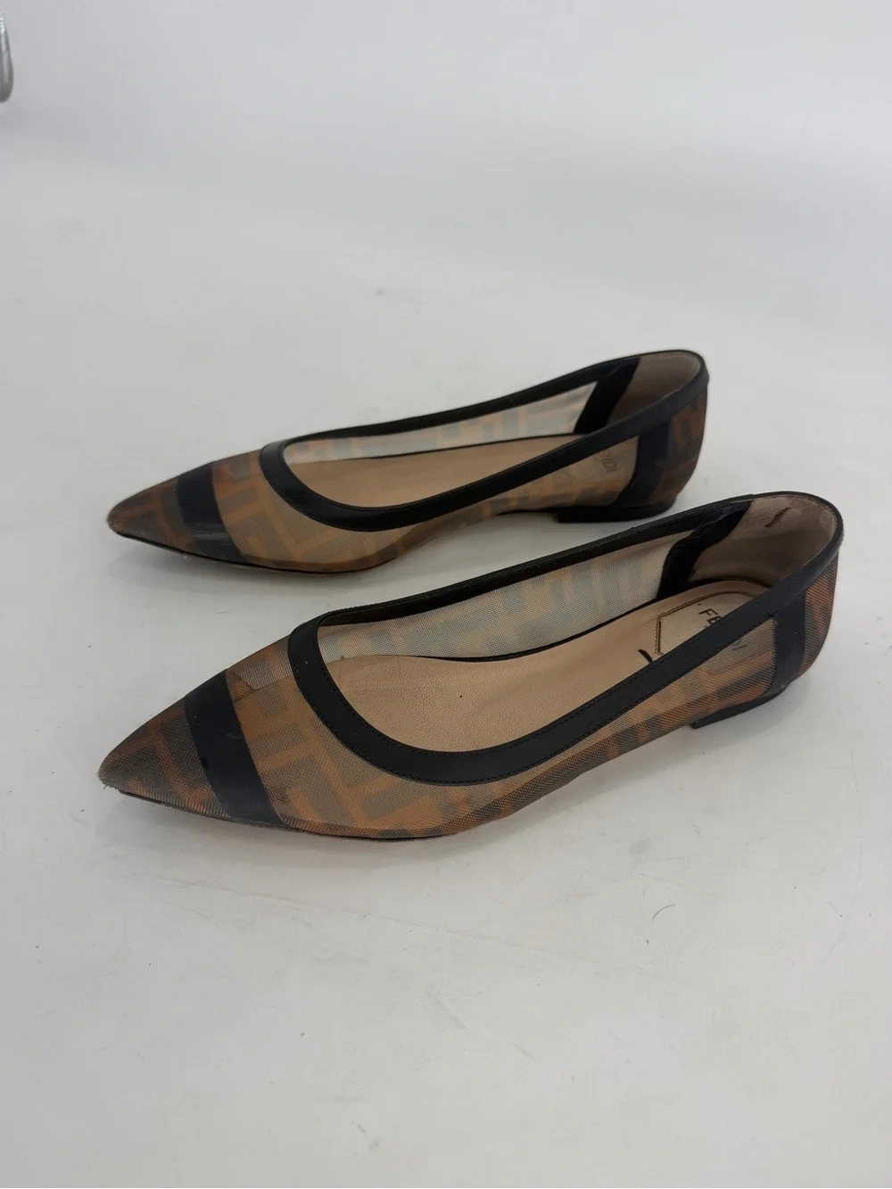 Fendi Colibrì Leather Ballet Flats in Brown/Black Size 38.5
